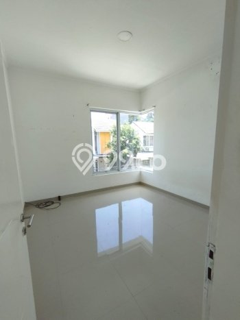 Dijual Rumah Minimalis Bagus Punya 2 KT di BSD Tangerang Selatan - Dijual Rumah Minimalis Bagus Punya 2 KT di BSD Tangerang Selatan -