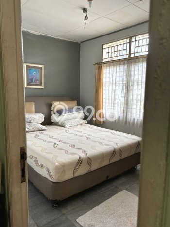 Hunian Mewah LB 160m2 Siap Pakai Desain Elegan di Sektor 9-Bintaro, Tangerang Selatan Hunian Mewah LB 160m2 Siap Pakai Desain Elegan di Sektor 9-Bintaro, Tangerang Selatan