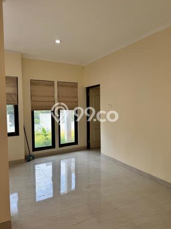 Jual Rumah Minimalis Bagus Punya 4 KT di BSD Tangerang Selatan SHM Jual Rumah Minimalis Bagus Punya 4 KT di BSD Tangerang Selatan SHM