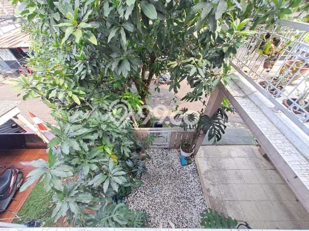 For Sale Rumah 3 Kamar Lokasi Strategis Nyaman dan Strategis di BSD For Sale Rumah 3 Kamar Lokasi Strategis Nyaman dan Strategis di BSD