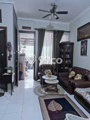 Dijual Hunian Rumah Terawat 4 KT di Bintaro, Tangerang Selatan Dijual Hunian Rumah Terawat 4 KT di Bintaro, Tangerang Selatan