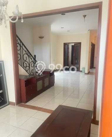 Rumah Elit LB 200m2 Siap Huni Desain Elegan di Pondok Indah, Jakarta Selatan Rumah Elit LB 200m2 Siap Huni Desain Elegan di Pondok Indah, Jakarta Selatan
