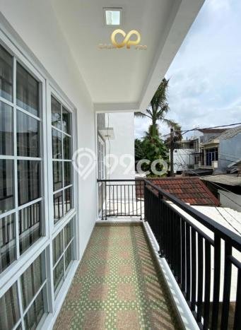 Rumah Modern 4 KT di Bintaro Jakarta Selatan Semi Furnished Rumah Modern 4 KT di Bintaro Jakarta Selatan Semi Furnished