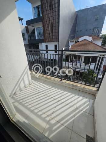 Rumah Eksklusif Siap Huni LT 162m2 di Kelapa Gading, Jakarta Utara Rumah Eksklusif Siap Huni LT 162m2 di Kelapa Gading, Jakarta Utara