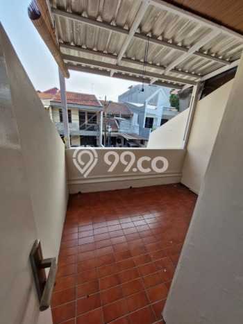 Hunian Cantik Minimalis Lb 110m2 di Kelapa Gading, Jakarta Utara Hunian Cantik Minimalis Lb 110m2 di Kelapa Gading, Jakarta Utara