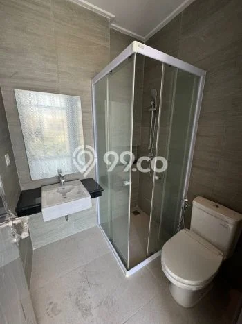 For Sale Hunian Rumah Nyaman 4 Kamar di Pantai Indah Kapuk 2, Jakarta Utara For Sale Hunian Rumah Nyaman 4 Kamar di Pantai Indah Kapuk 2, Jakarta Utara