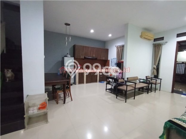 Dijual Rumah Mewah Elegan Dengan View Eksklusif di Rawamangun, Jakarta Timur Dijual Rumah Mewah Elegan Dengan View Eksklusif di Rawamangun, Jakarta Timur