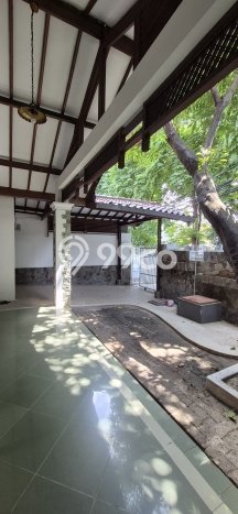 Lokasi terbaik! Rumah siap pakai disewakan di Kelapa Gading LB 378m2 Lokasi terbaik! Rumah siap pakai disewakan di Kelapa Gading LB 378m2
