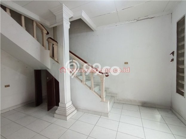 Disewakan! Rumah 5 Kamar Tidur &
4 Kamar Mandi di Rawamangun, Jakarta Timur Disewakan! Rumah 5 Kamar Tidur &
4 Kamar Mandi di Rawamangun, Jakarta Timur