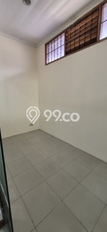 Lokasi terbaik! Rumah siap pakai disewakan di Kelapa Gading LB 378m2 Lokasi terbaik! Rumah siap pakai disewakan di Kelapa Gading LB 378m2
