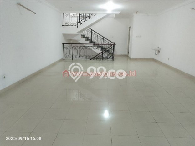 Ruko untuk Disewa di Pusat Jakarta Utara Luas Bangunan 360m2 Ruko untuk Disewa di Pusat Jakarta Utara Luas Bangunan 360m2