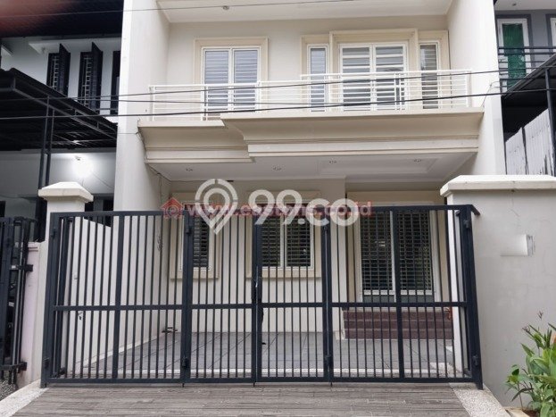 Rumah Mewah Dijual LT 105m2 di Kelapa Gading, Jakarta Utara Rumah Mewah Dijual LT 105m2 di Kelapa Gading, Jakarta Utara