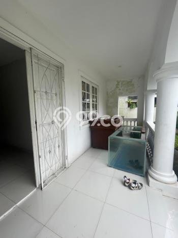 Jual Rumah Luas Elegan Dengan View Cantik di Legenda Wisata, Bogor Jual Rumah Luas Elegan Dengan View Cantik di Legenda Wisata, Bogor