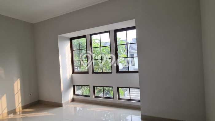 Dijual Hunian Rumah Terawat 2 KT di Cibubur, Bekasi Dijual Hunian Rumah Terawat 2 KT di Cibubur, Bekasi
