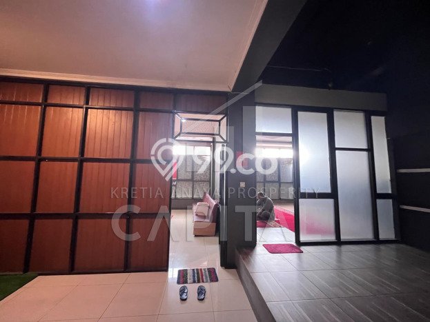 Ruko Bagus Dijual LB 400m2 Lokasi Strategis Bandung Area Cocok untuk Berbisnis Ruko Bagus Dijual LB 400m2 Lokasi Strategis Bandung Area Cocok untuk Berbisnis