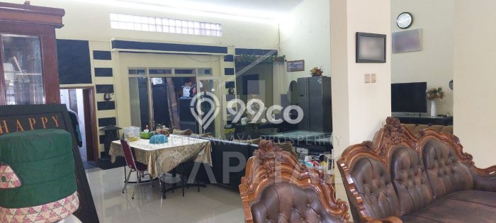 Rumah Mewah LB 300m2 Siap Pakai Desain Elegan di Kota Baru Parahyangan, Bandung Rumah Mewah LB 300m2 Siap Pakai Desain Elegan di Kota Baru Parahyangan, Bandung
