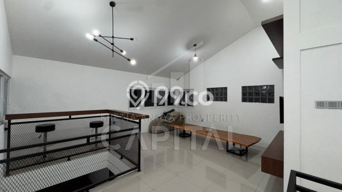 Jual Rumah Bagus Siap Huni LB 330m2 di Antapani, Bandung Jual Rumah Bagus Siap Huni LB 330m2 di Antapani, Bandung