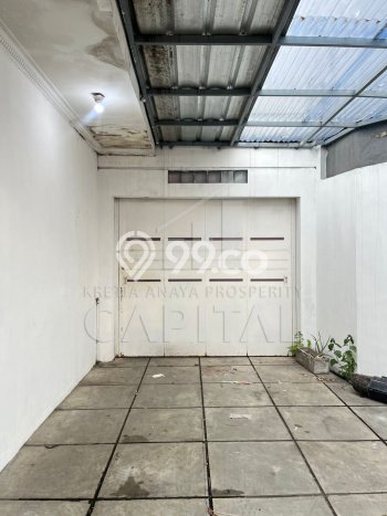 Rumah Elit Modern Tanpa Renovasi di Bandung Kota Bandung Rumah Elit Modern Tanpa Renovasi di Bandung Kota Bandung