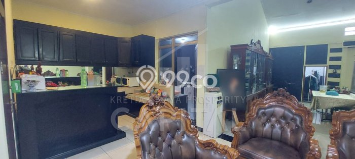 Rumah Mewah LB 300m2 Siap Pakai Desain Elegan di Kota Baru Parahyangan, Bandung Rumah Mewah LB 300m2 Siap Pakai Desain Elegan di Kota Baru Parahyangan, Bandung