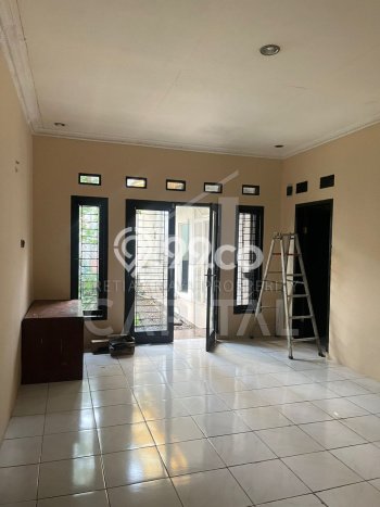 Rumah Elit Modern Tanpa Renovasi di Bandung Kota Bandung Rumah Elit Modern Tanpa Renovasi di Bandung Kota Bandung