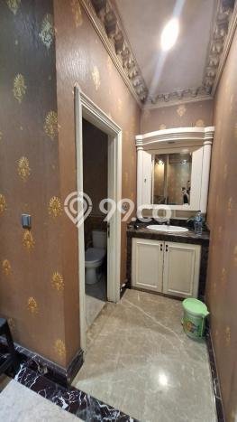 Disewakan! Rumah 4 Kamar Tidur &
3 Kamar Mandi di Pantai Indah Kapuk, Jakarta Utara Disewakan! Rumah 4 Kamar Tidur &
3 Kamar Mandi di Pantai Indah Kapuk, Jakarta Utara
