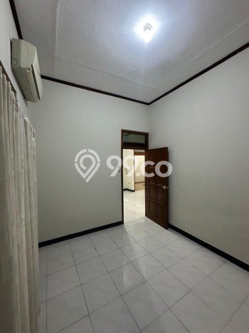 For Sale Rumah 4 Kamar Lokasi Strategis Nyaman dan Strategis di Umbulharjo For Sale Rumah 4 Kamar Lokasi Strategis Nyaman dan Strategis di Umbulharjo