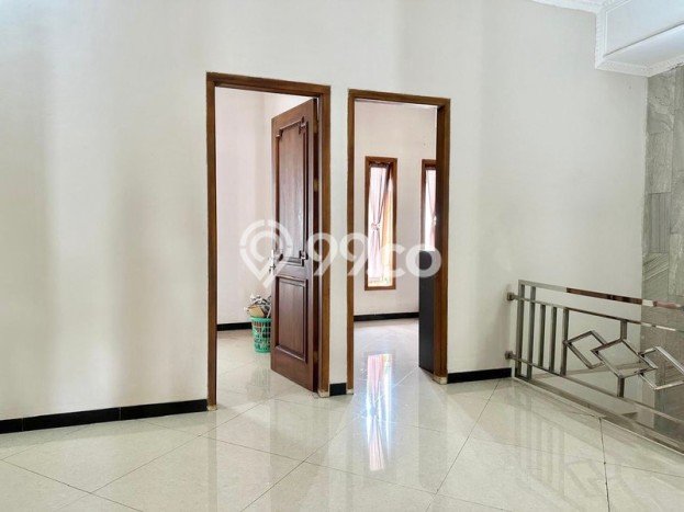 Jual Rumah Mewah Megah Dengan View Cantik di Condong Catur, Sleman Jual Rumah Mewah Megah Dengan View Cantik di Condong Catur, Sleman