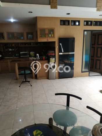 Dijual Rumah 6 Kamar Lokasi Ideal Bagus dan Strategis di Cimahi Tengah Dijual Rumah 6 Kamar Lokasi Ideal Bagus dan Strategis di Cimahi Tengah