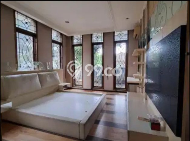 Sewa Rumah Murah di Turangga Bandung dengan 8 Kamar Tidur Sewa Rumah Murah di Turangga Bandung dengan 8 Kamar Tidur