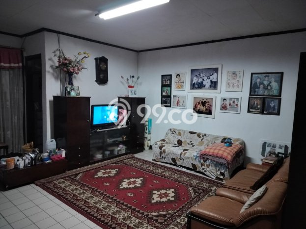 Rumah Elit LB 250m2 Siap Huni Desain Elegan di Pasteur, Bandung Rumah Elit LB 250m2 Siap Huni Desain Elegan di Pasteur, Bandung