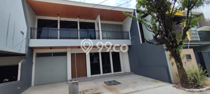 Disewakan! Rumah 6 Kamar Tidur &
6 Kamar Mandi di Bandung Kota, Bandung Disewakan! Rumah 6 Kamar Tidur &
6 Kamar Mandi di Bandung Kota, Bandung