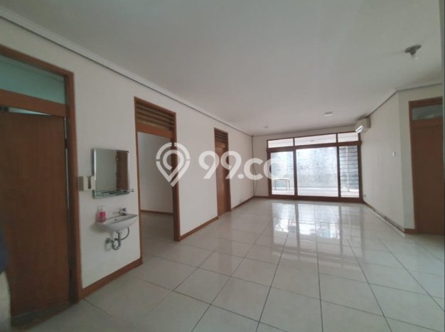 Disewakan! Rumah 4 Kamar Tidur &
2 Kamar Mandi di Cisaranten, Bandung Disewakan! Rumah 4 Kamar Tidur &
2 Kamar Mandi di Cisaranten, Bandung