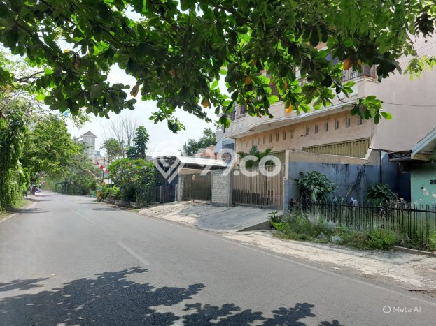 Lokasi strategis! Rumah siap pakai disewakan di Semarang Tengah LB 200m2 Lokasi strategis! Rumah siap pakai disewakan di Semarang Tengah LB 200m2