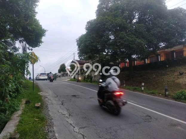 Dijual Cepat Rumah Bagus Siap Huni LB 200m2 di Gunung Pati, Semarang Dijual Cepat Rumah Bagus Siap Huni LB 200m2 di Gunung Pati, Semarang