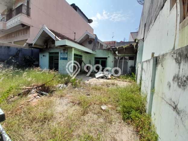 Lokasi strategis! Rumah siap pakai disewakan di Semarang Tengah LB 200m2 Lokasi strategis! Rumah siap pakai disewakan di Semarang Tengah LB 200m2