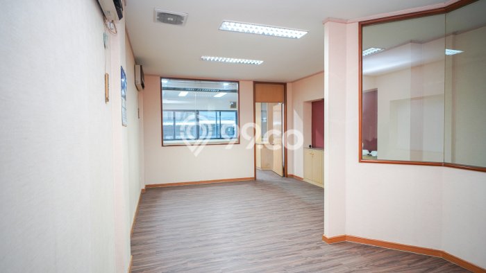 Komersial Bagus Dijual di Pangeran Jayakarta Jakarta Pusat Strategis Cocok untuk Kembangkan Bisnis Komersial Bagus Dijual di Pangeran Jayakarta Jakarta Pusat Strategis Cocok untuk Kembangkan Bisnis