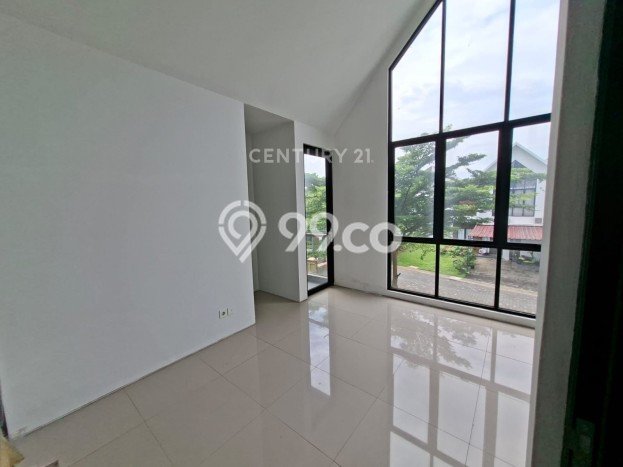 Rumah Elit Modern Tanpa Renovasi di Semanan Jakarta Barat Rumah Elit Modern Tanpa Renovasi di Semanan Jakarta Barat