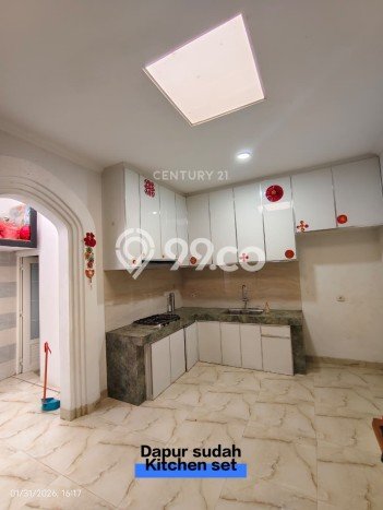 Dijual Rumah Luas Elegan Dengan View Eksklusif di Semanan, Jakarta Barat Dijual Rumah Luas Elegan Dengan View Eksklusif di Semanan, Jakarta Barat