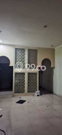 Disewakan! Rumah 6 Kamar Tidur &
3 Kamar Mandi di Pondok Gede, Bekasi Disewakan! Rumah 6 Kamar Tidur &
3 Kamar Mandi di Pondok Gede, Bekasi