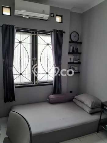 Ready to Use! Luxury House LT 210m2 Desain Elegan di Narogong Ready to Use! Luxury House LT 210m2 Desain Elegan di Narogong