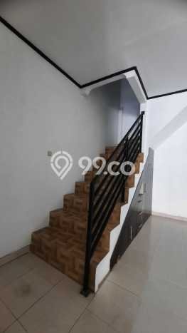 Disewakan! Rumah 4 Kamar Tidur &
3 Kamar Mandi di Metland Menteng, Jakarta Timur Disewakan! Rumah 4 Kamar Tidur &
3 Kamar Mandi di Metland Menteng, Jakarta Timur