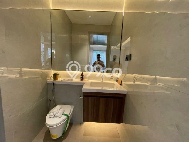 Ready to Use! Luxury House LT 190m2 Desain Modern di Sentul Ready to Use! Luxury House LT 190m2 Desain Modern di Sentul