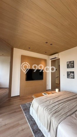Siap Huni Hunian Elit 4 Kamar di BSD Dekat ke Mana Pun Siap Huni Hunian Elit 4 Kamar di BSD Dekat ke Mana Pun