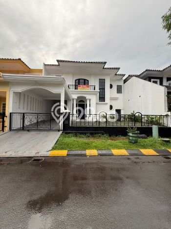 Siap Huni Hunian Elit 4 Kamar di BSD Dekat ke Mana Pun Siap Huni Hunian Elit 4 Kamar di BSD Dekat ke Mana Pun