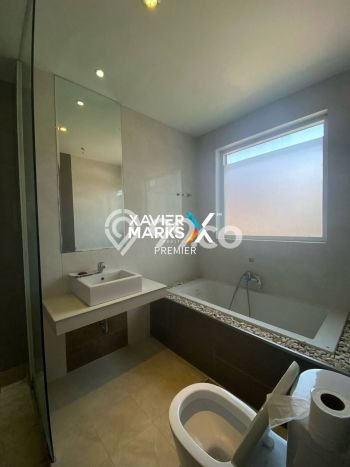 DIJUAL! Vila Kawasan , Luas 450m2m², Posisi Strategis DIJUAL! Vila Kawasan , Luas 450m2m², Posisi Strategis
