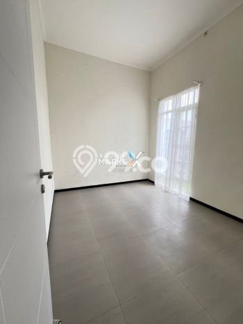 Rumah Strategis Minimalis Lb 83m2 di Karangploso, Malang Rumah Strategis Minimalis Lb 83m2 di Karangploso, Malang