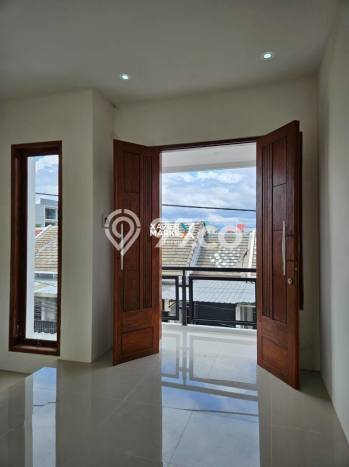 Dijual Rumah 3 Kamar Lokasi Ideal Bagus dan Strategis di Blimbing Dijual Rumah 3 Kamar Lokasi Ideal Bagus dan Strategis di Blimbing