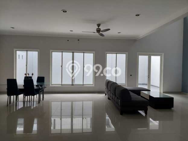 For Sale! Luxury House LT 270m2 Desain Elegan di Gading Serpong For Sale! Luxury House LT 270m2 Desain Elegan di Gading Serpong