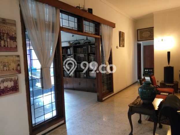 Rumah Elit LB 245m2 Siap Pakai Desain Elegan di Jati Padang, Jakarta Selatan Rumah Elit LB 245m2 Siap Pakai Desain Elegan di Jati Padang, Jakarta Selatan