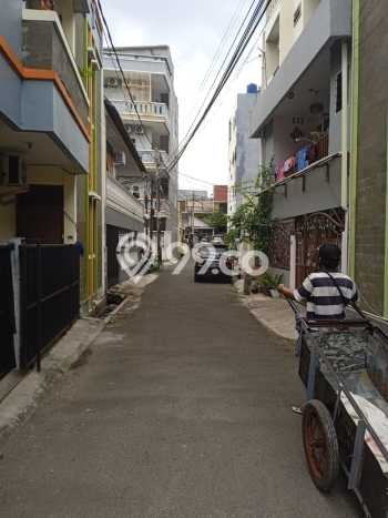 Untuk Dijual Kost 18 Kamar di Jakarta Barat untuk Investasi Anda Untuk Dijual Kost 18 Kamar di Jakarta Barat untuk Investasi Anda